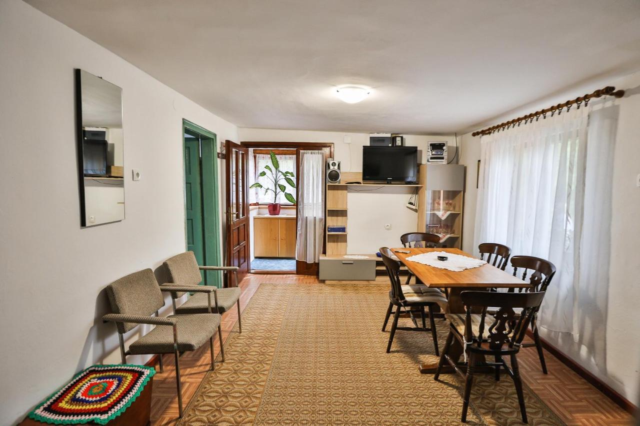 Ferienwohnung Kuca Za Odmor Jagnjic Josipdol Exterior foto
